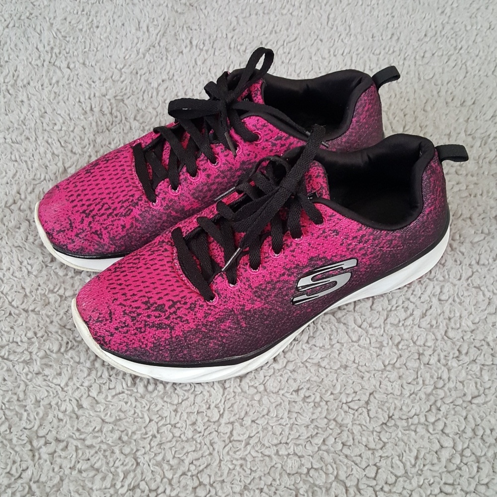 Skechers